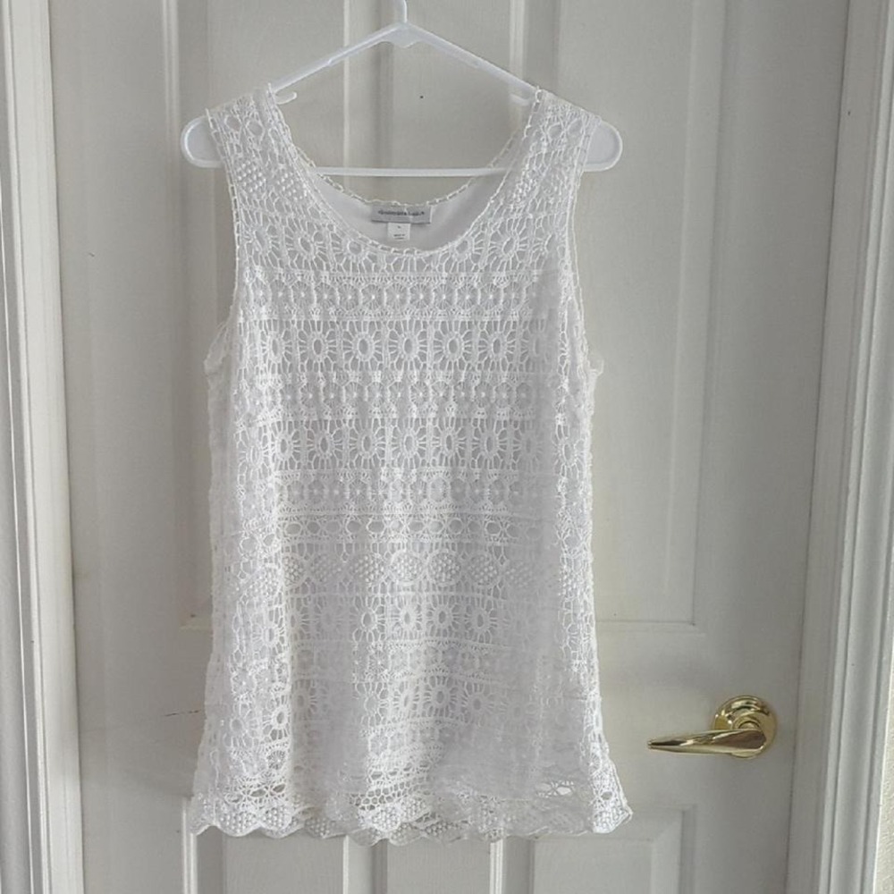 Charming and‎ comfortable Christopher & Banks top, perfect for everyday wear